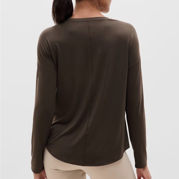 Athleta Move With Ease Long Sleeve Top - grey brownish color NWT - Picture 6 of 10